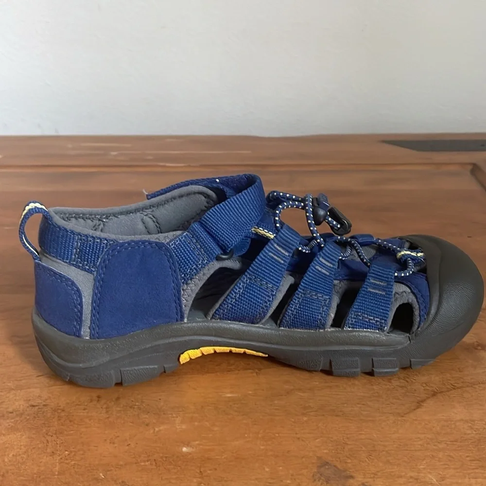 Keen Waterproof Kids Blue Outdoor Sandals Size 3